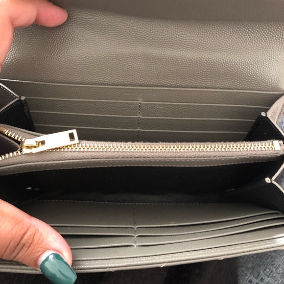 SOLD YSL large wallet - Picture 5 of 6